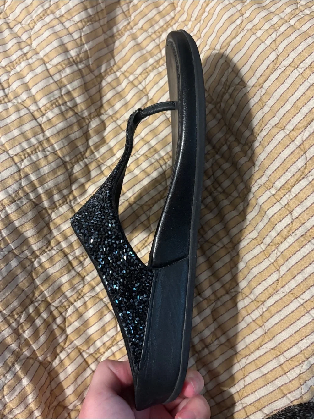 FitFlop Black Glitter Beaded Toe-Post Sandals / Flip Flops Size 8 - Picture 6 of 6